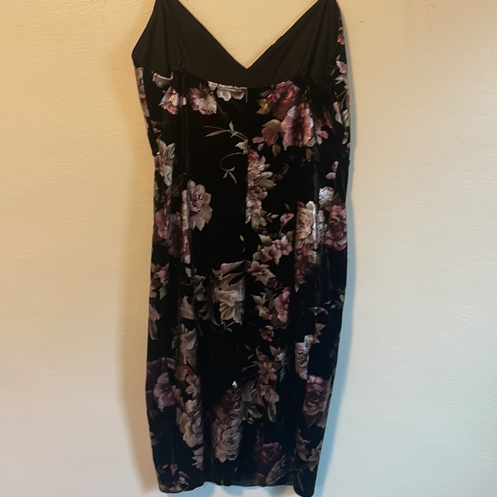 Guess Dress - Picture 2 of 4